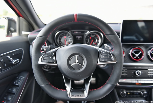 Mercedes-AMG A 45 W176 2015