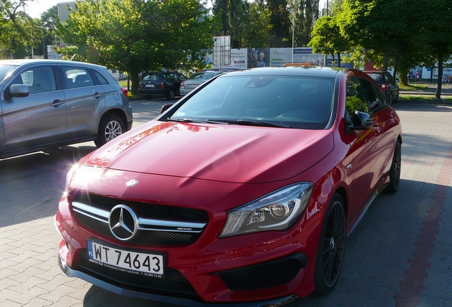 Mercedes-AMG CLA 45 Shooting Brake X117