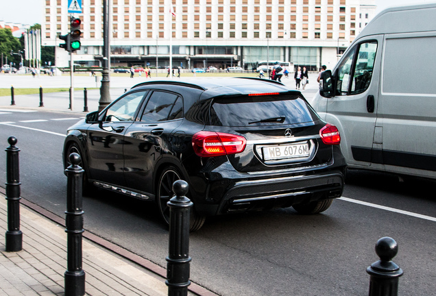 Mercedes-AMG GLA 45 X156