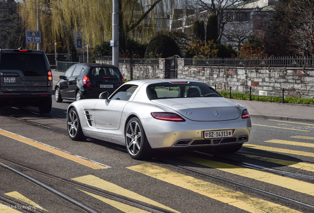 Mercedes-Benz SLS AMG