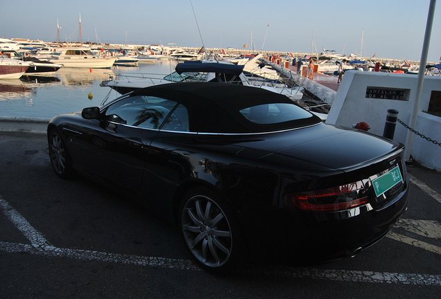 Aston Martin DB9 Volante