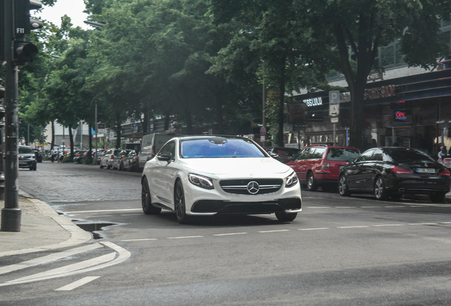 Mercedes-Benz S 63 AMG Coupé C217