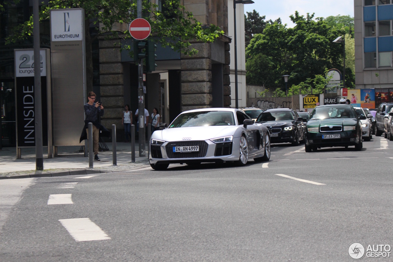 Audi R8 V10 Plus 2015