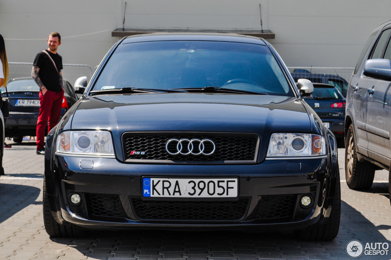 Audi RS6 Sedan C5