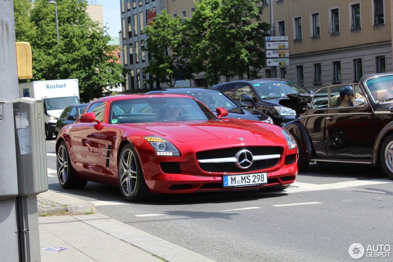 Mercedes-Benz SLS AMG