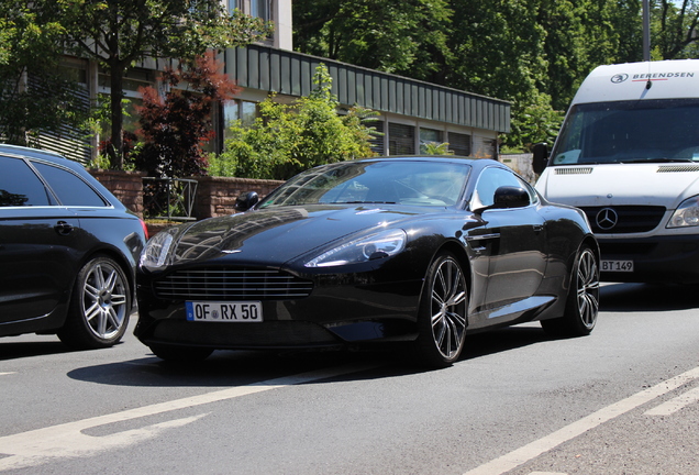 Aston Martin DB9 2013