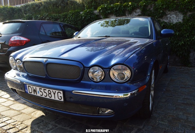 Jaguar XJR