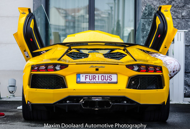 Lamborghini Aventador LP700-4 Roadster