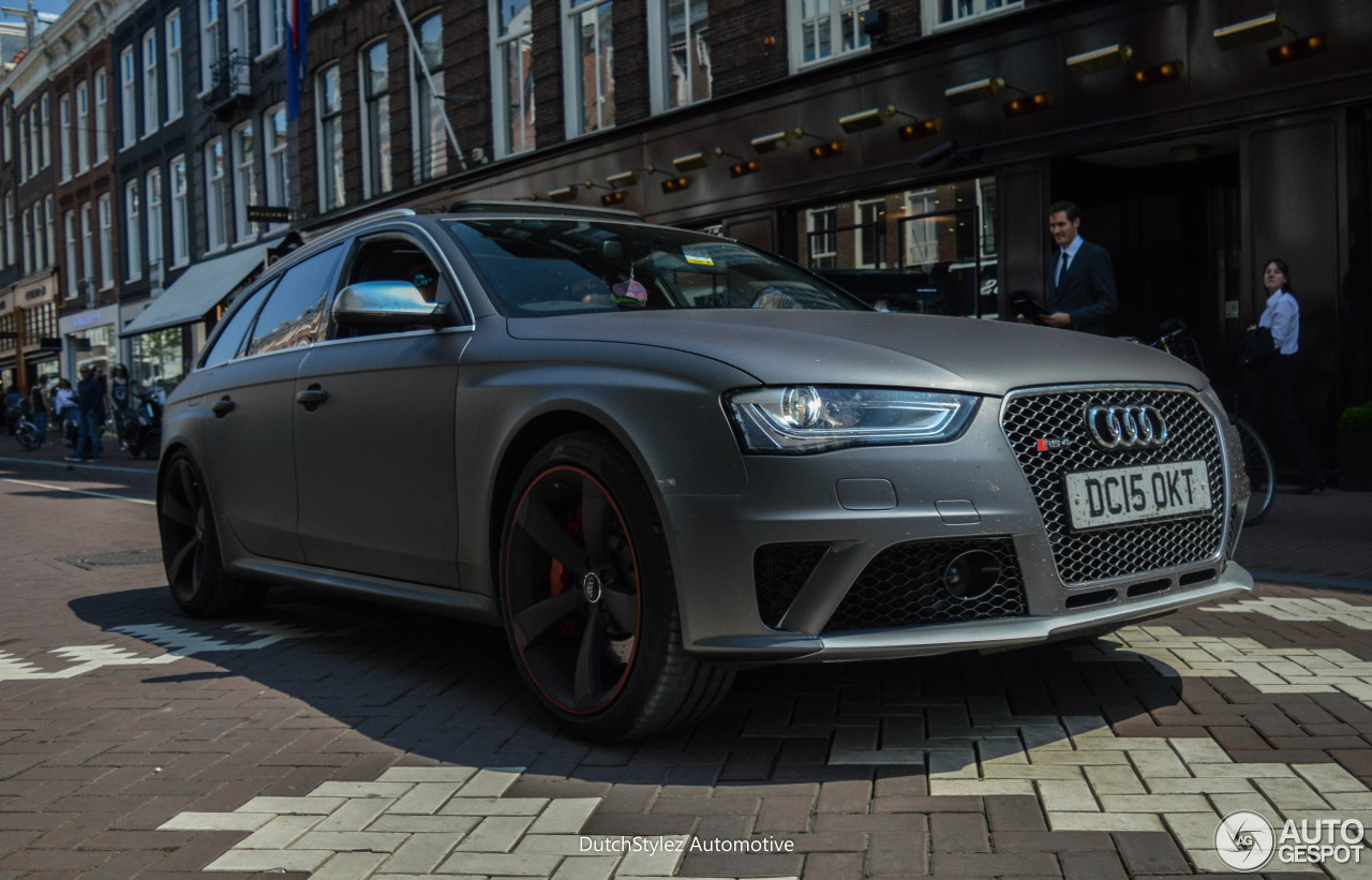 Audi RS4 Avant B8