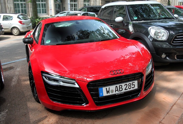 Audi R8 V10