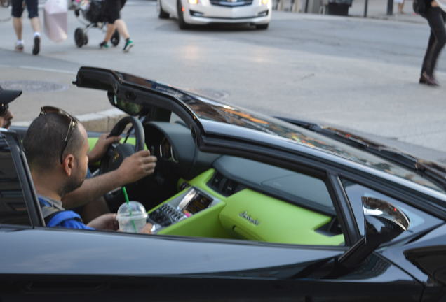 Lamborghini Aventador LP700-4 Roadster