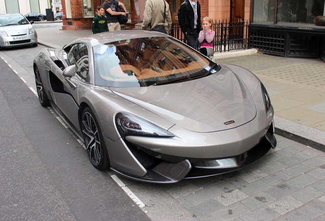 McLaren 570S