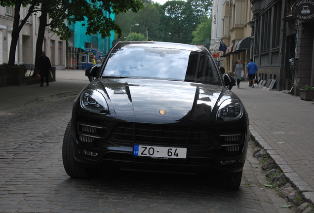 Porsche 95B Macan Turbo