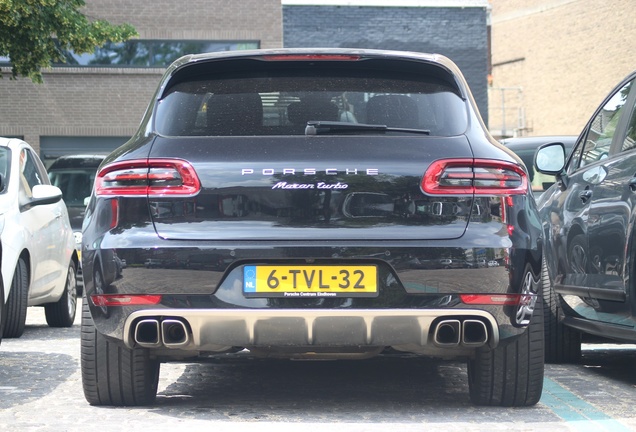 Porsche 95B Macan Turbo