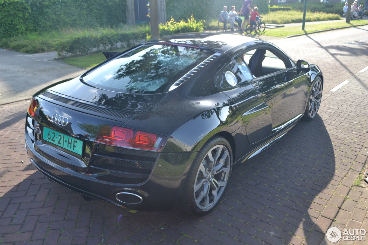 Audi R8 V10