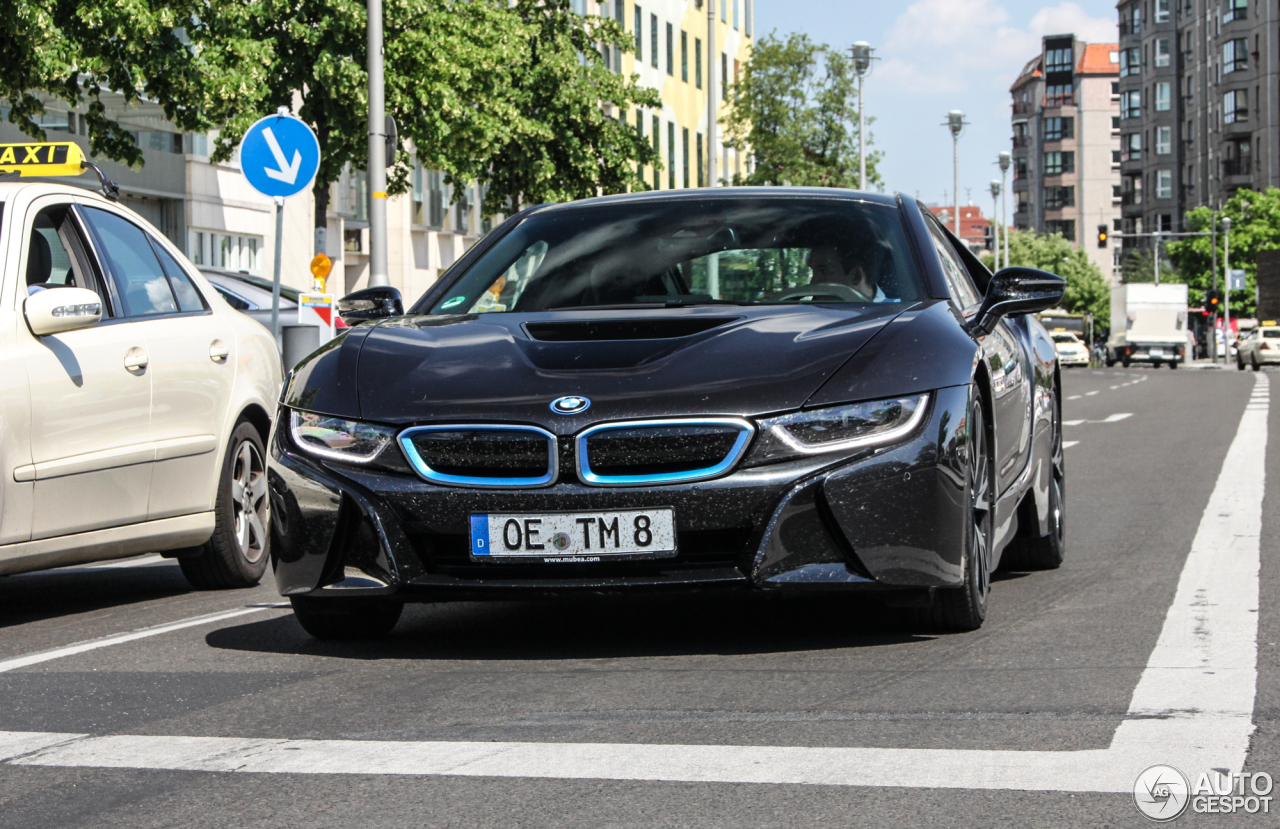 BMW i8