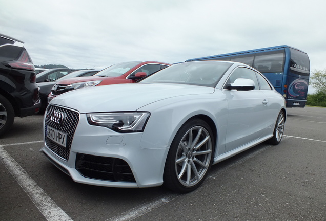 Audi RS5 B8 2012