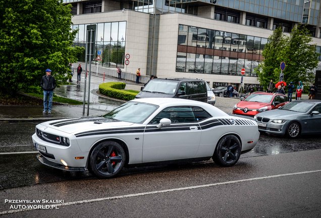 Dodge Challenger SRT-8