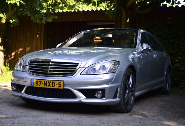 Mercedes-Benz S 63 AMG W221