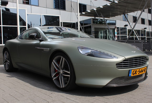 Aston Martin DB9 2013