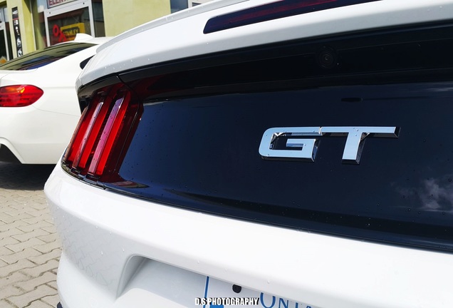 Ford Mustang GT Convertible 2015