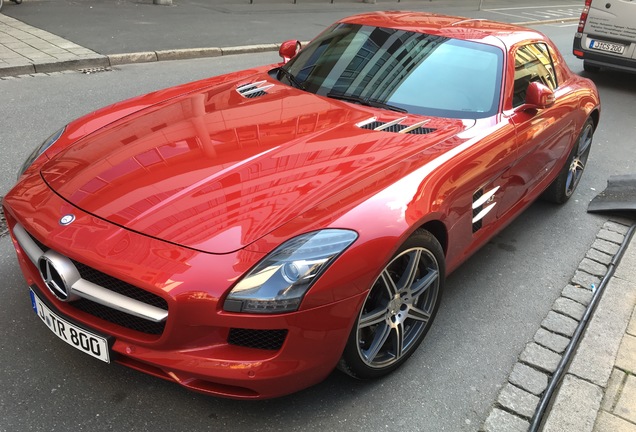 Mercedes-Benz SLS AMG