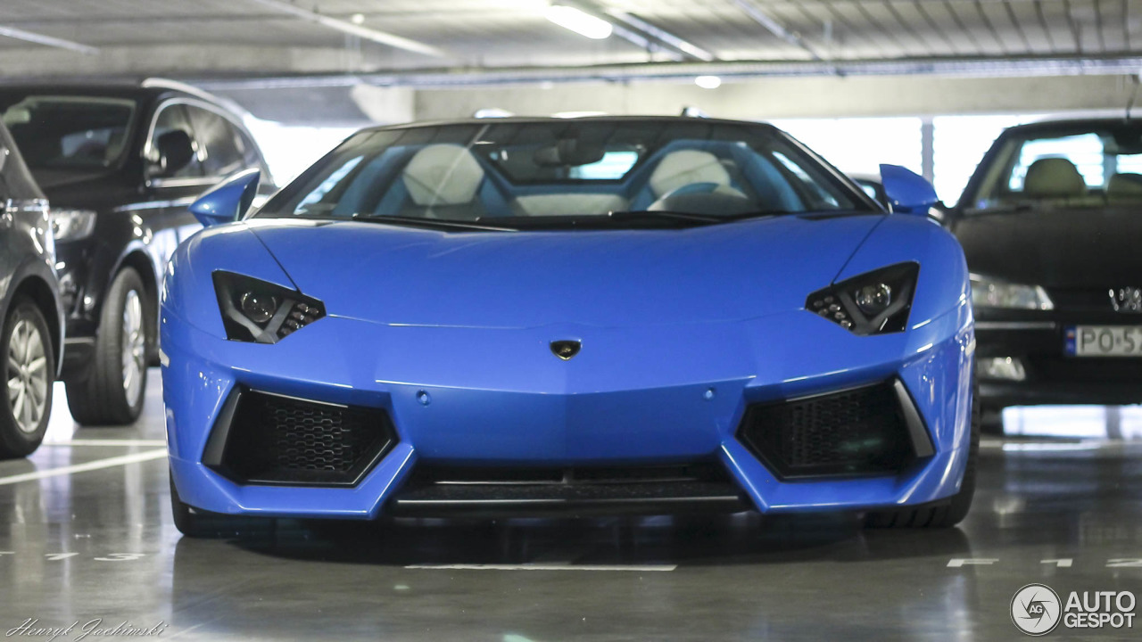 Lamborghini Aventador LP700-4 Roadster