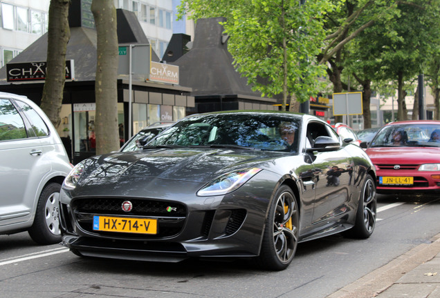 Jaguar F-TYPE R Coupé