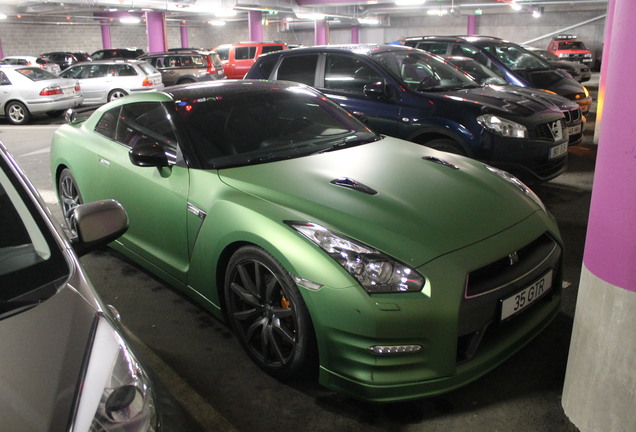 Nissan GT-R 2011