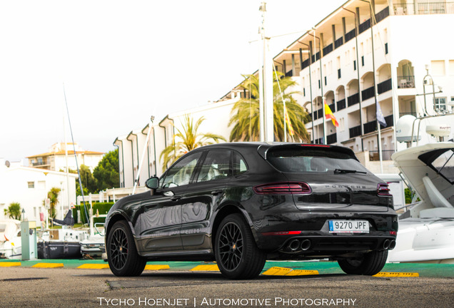 Porsche 95B Macan GTS