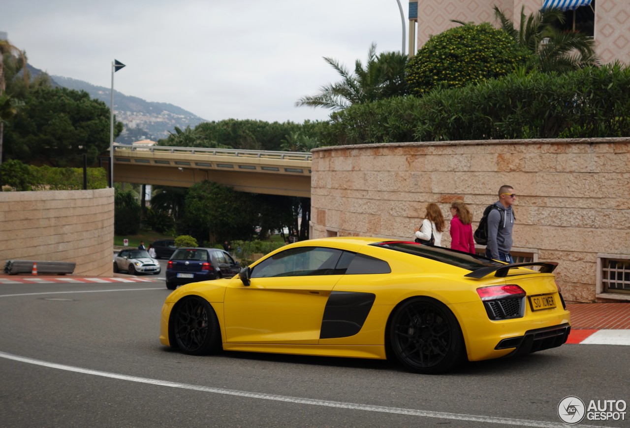 Audi R8 V10 Plus 2015