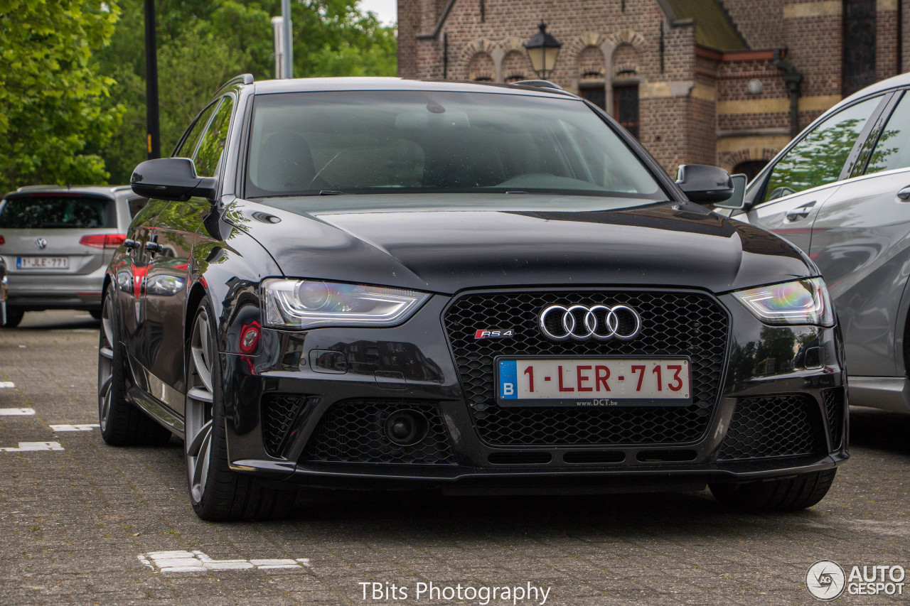 Audi RS4 Avant B8