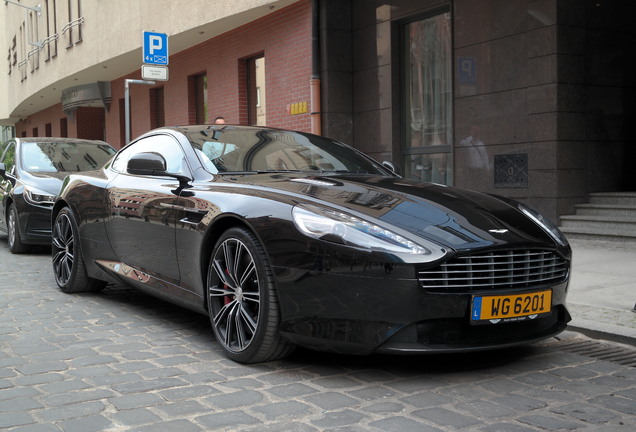 Aston Martin DB9 2013