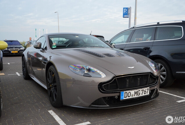 Aston Martin V12 Vantage S