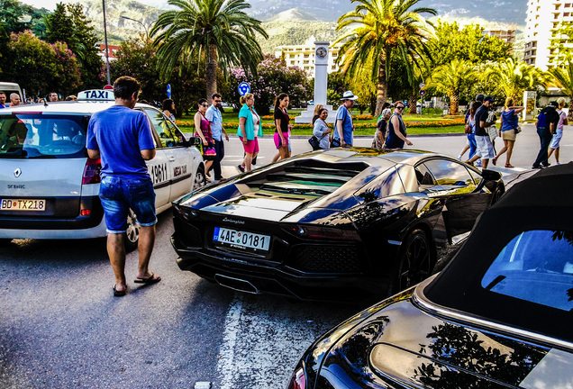 Lamborghini Aventador LP700-4