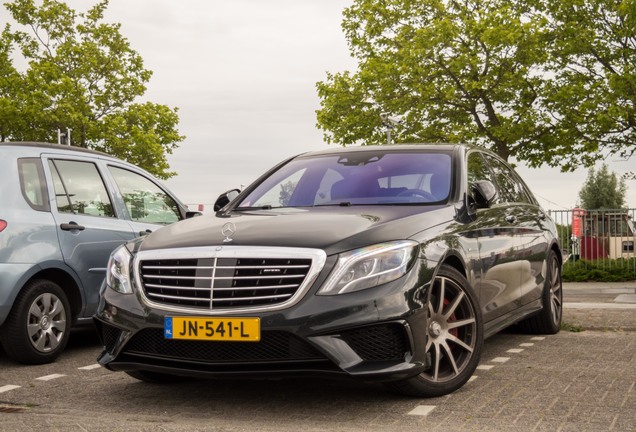 Mercedes-AMG S 63 V222