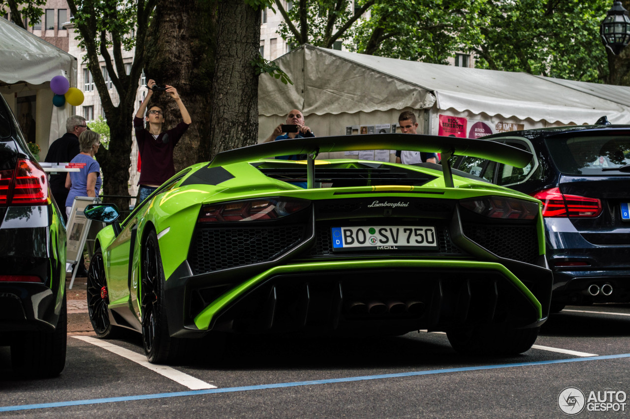 Lamborghini Aventador LP750-4 SuperVeloce