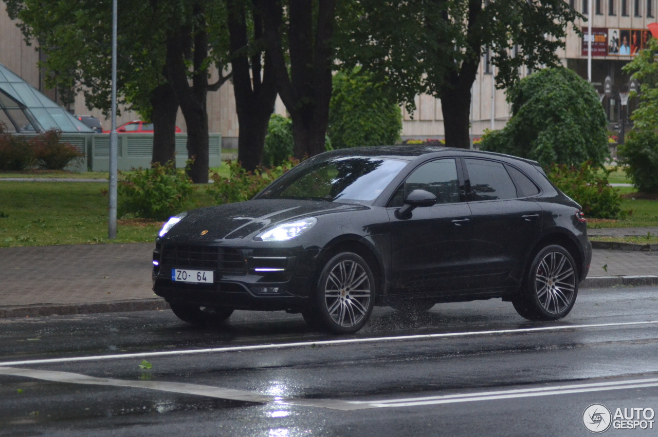 Porsche 95B Macan Turbo