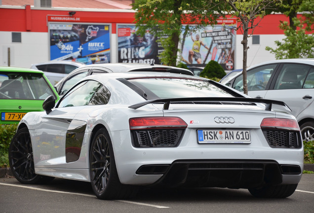 Audi R8 V10 Plus 2015