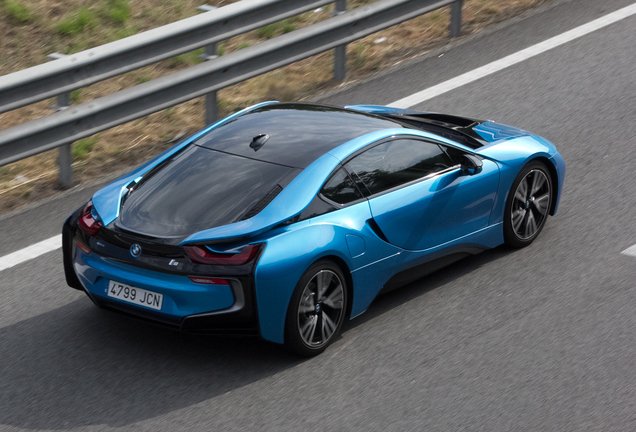 BMW i8