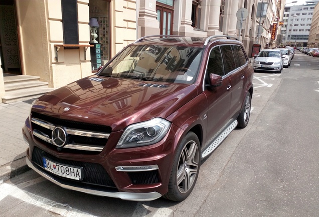 Mercedes-Benz GL 63 AMG X166