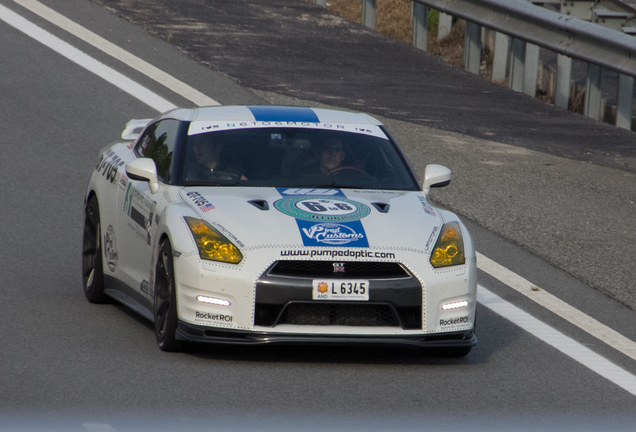 Nissan GT-R