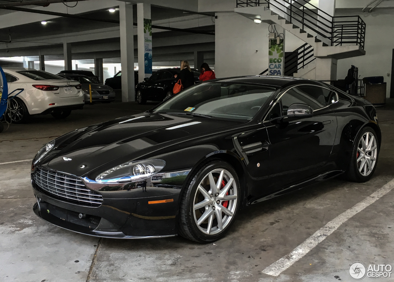 Aston Martin V8 Vantage S