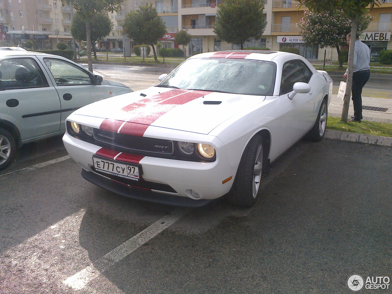 Dodge Challenger SRT-8