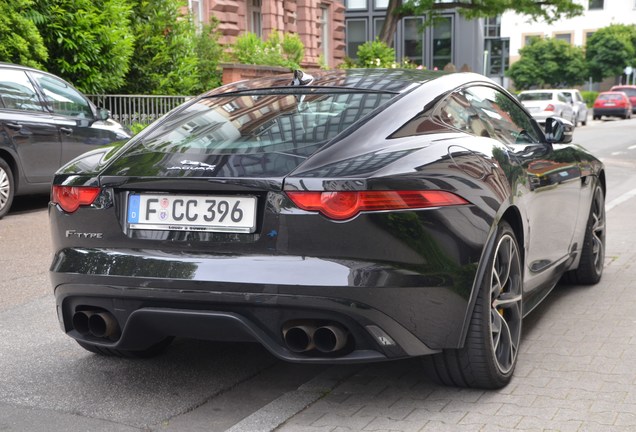 Jaguar F-TYPE R Coupé