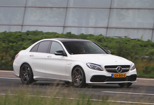 Mercedes-AMG C 63 S W205