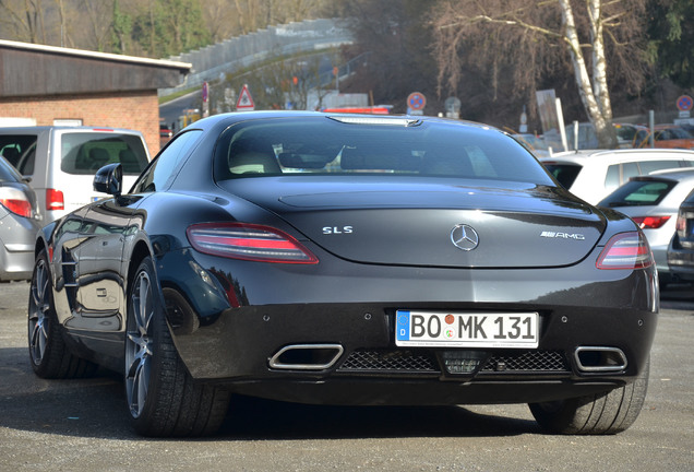 Mercedes-Benz SLS AMG