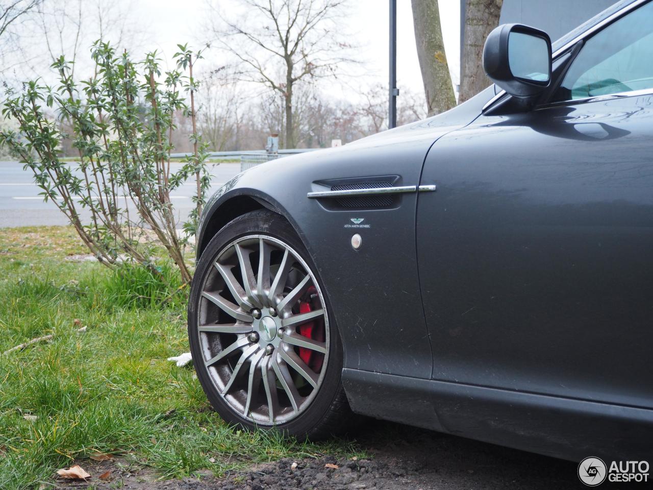 Aston Martin DB9 Volante