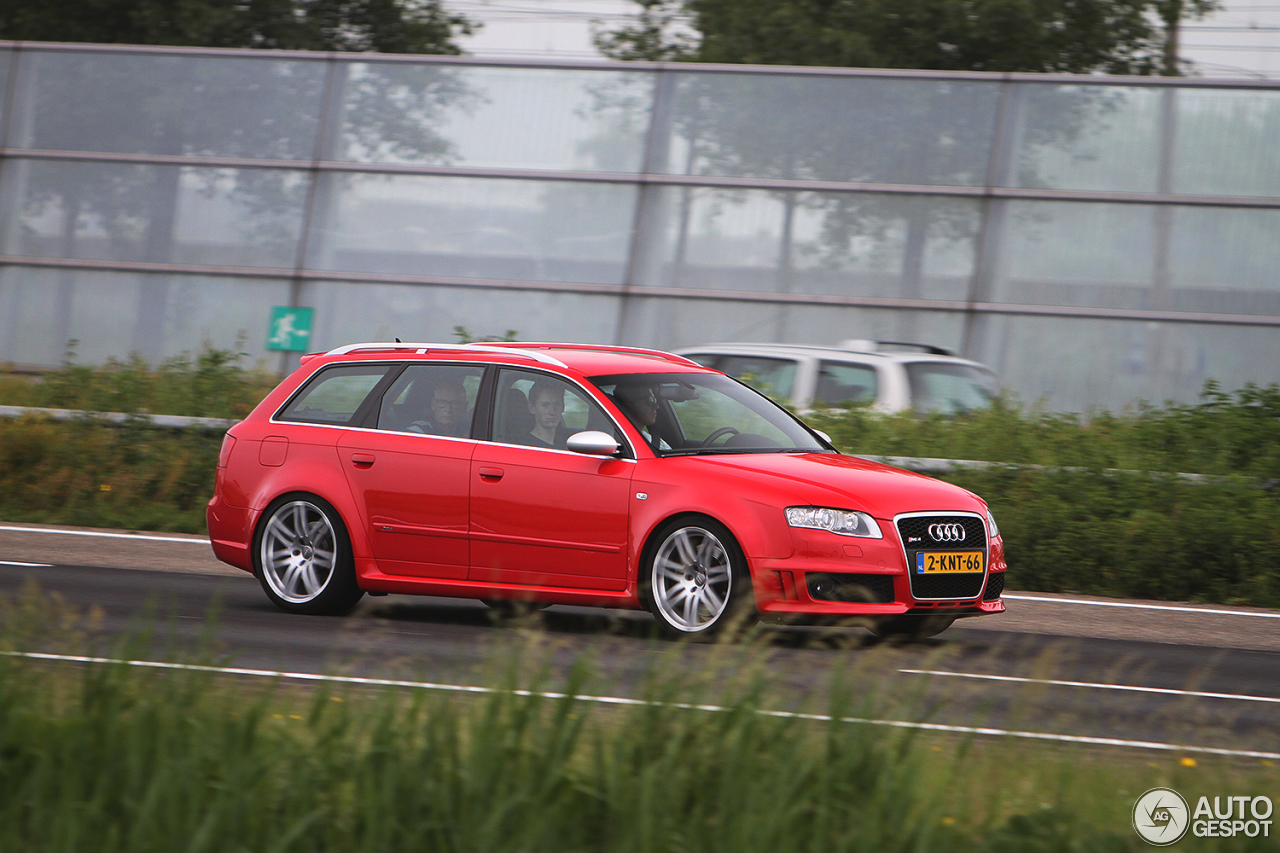 Audi RS4 Avant B7