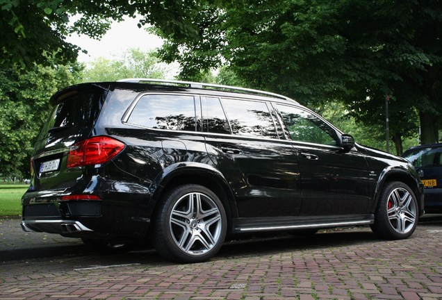 Mercedes-Benz GL 63 AMG X166